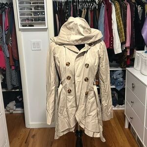 GUESS ruffle bottom raincoat with a hood